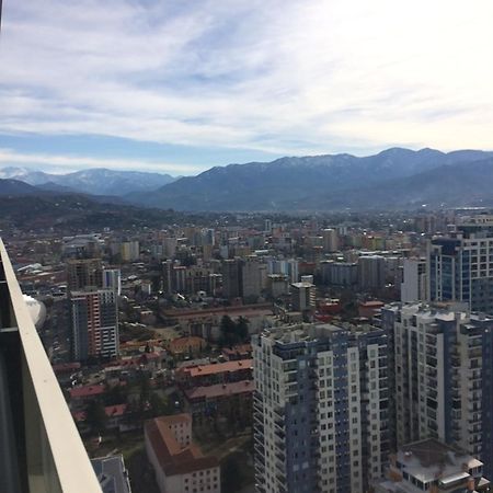 Orbi Сity Sunny Apartments High Floor Batumi Esterno foto