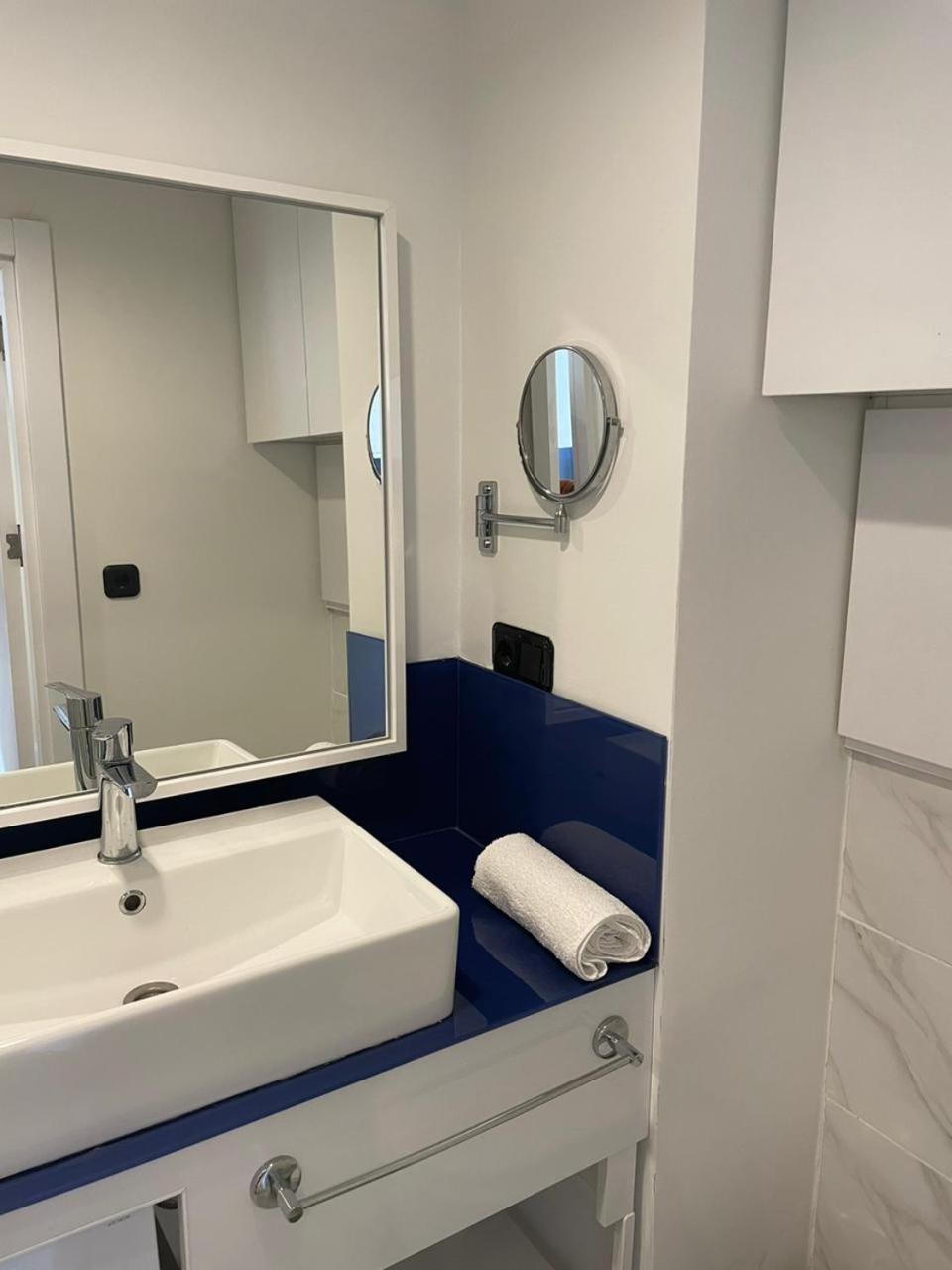 Orbi Сity Sunny Apartments High Floor Batumi Esterno foto